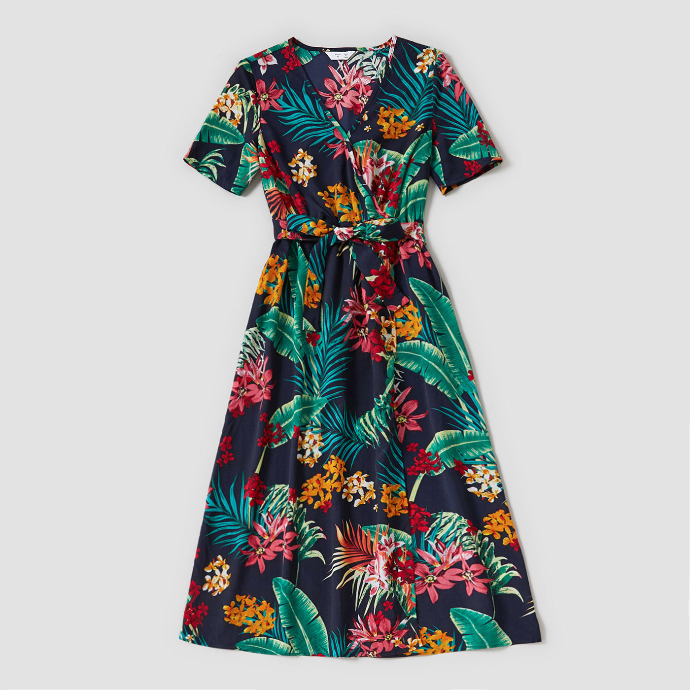 Family Matching All Over Floral Print Short-sleeve Belted Dresses and Colorblock T-shirts Sets