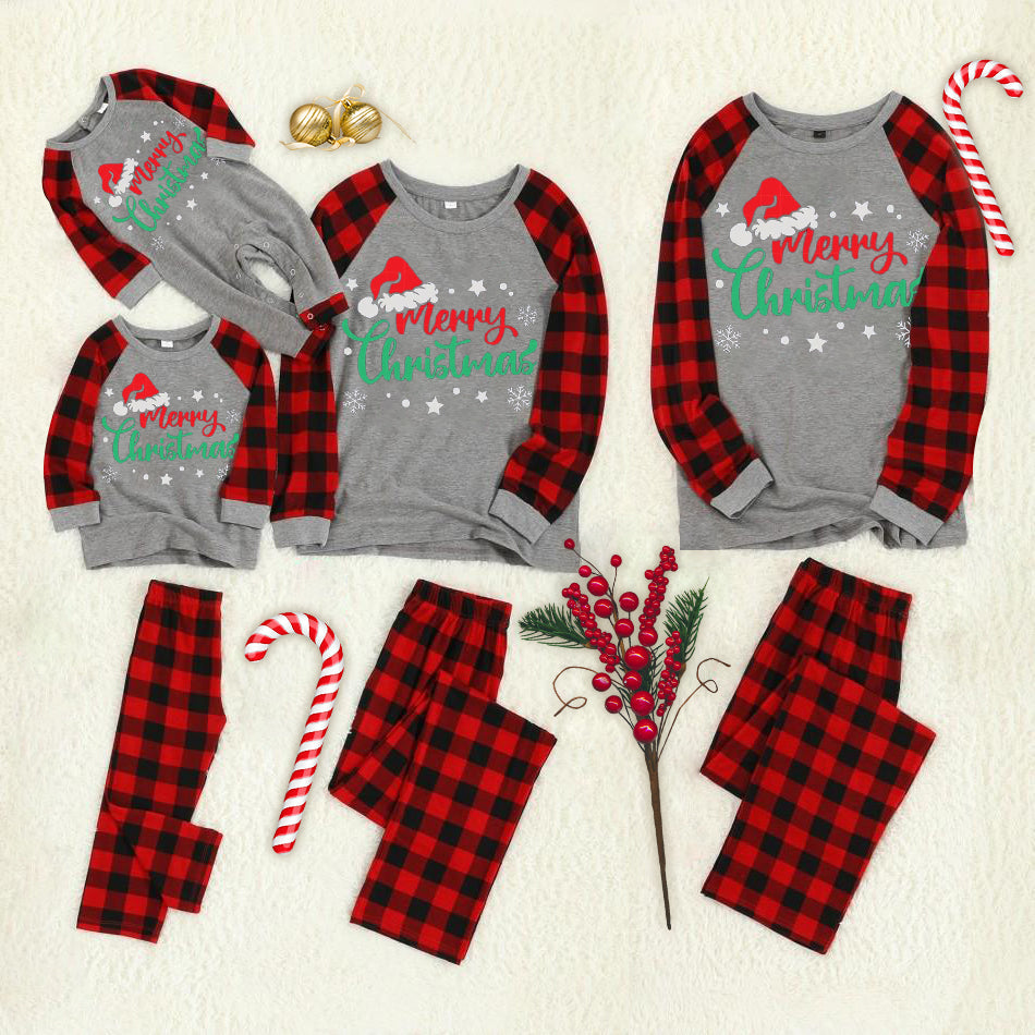 Christmas Hat Patterned and 'Merry Christmas' Letter Print Grey Contrast top and Plaid Pants Family Matching Pajamas Set With Dog Bandana