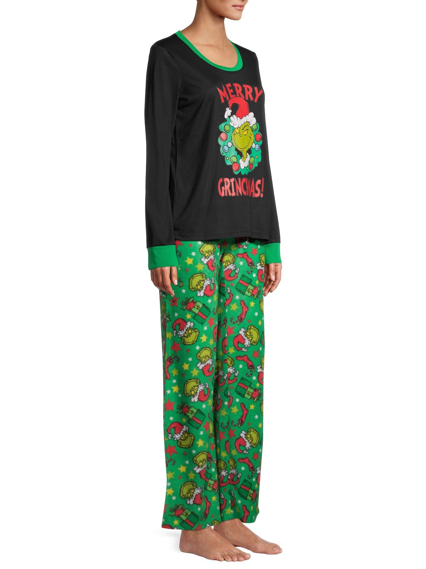 Merry Christmas Cartoon Print Black Shirt Green Pants Matching Pajamas 210820