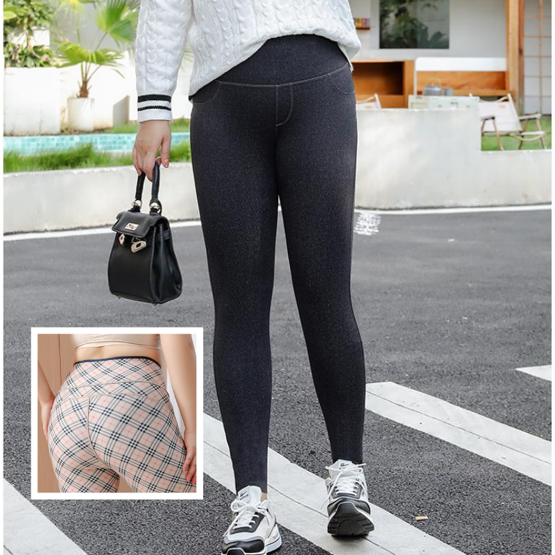 Plus Size High Waisted Tummy Control Butt Lifting Black Fleece Lined Leggings with Pockets